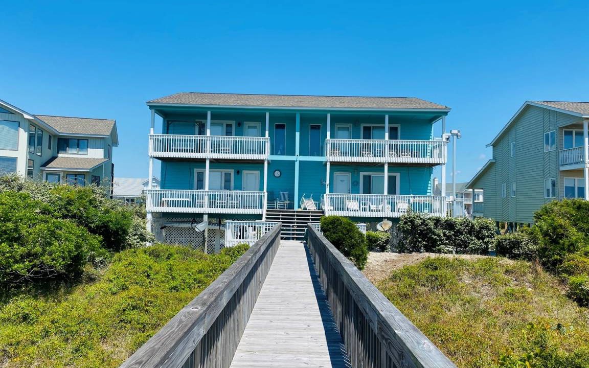 Holden Beach House | House ∙ 4 bedrooms ∙ 14 guests