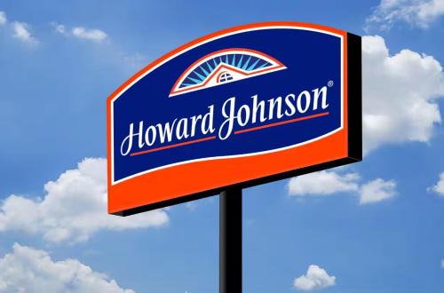 Hillsboro Hotel | Howard Johnson by Wyndham Hillsboro TX