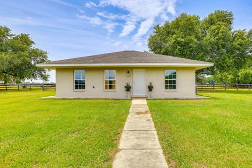 Fellowship House | Idyllic Anthony Home: Riding Arena w/Mirror Wall!