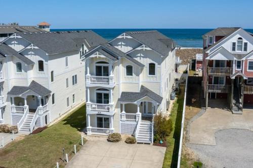Kill Devil Hills House | Imperial Palace 12 Bedroom Oceanfront Home