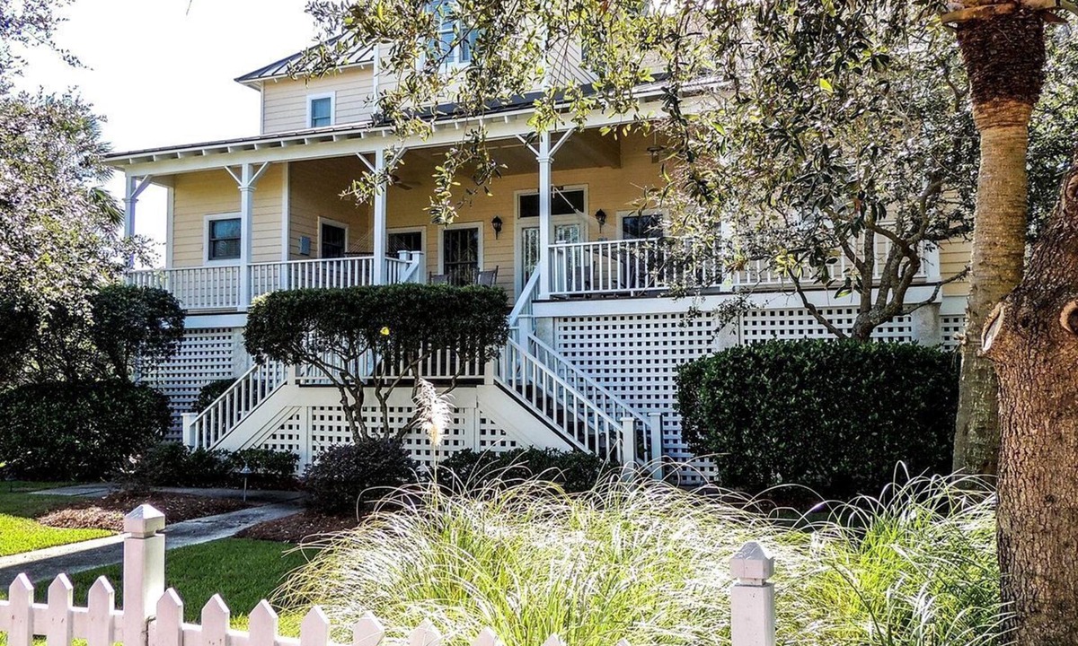 Debordieu Colony House | Incredible Beach House with Nice Views in Georgetown, South Carolina