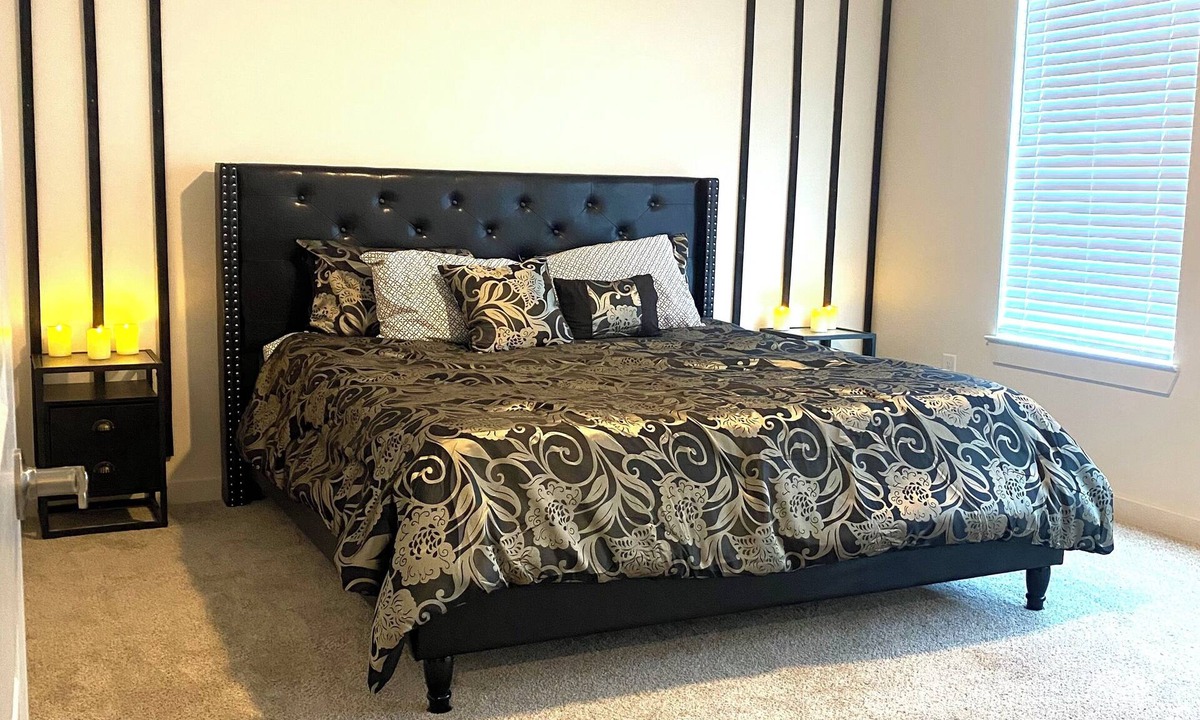 Covington House | Indulge in the unique experience offered by Kuffs N Kisses.