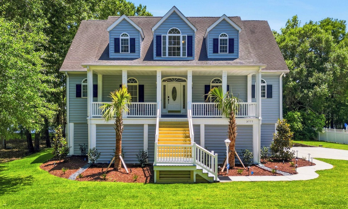 Forestbrook House | Intracoastal home with dock & lift