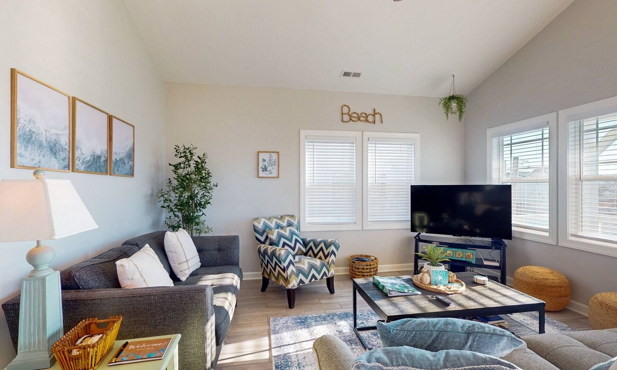 North Topsail Beach House | Island Dreams 4BR Retreat: Short walk to Beach with ocean views, pet-friendly