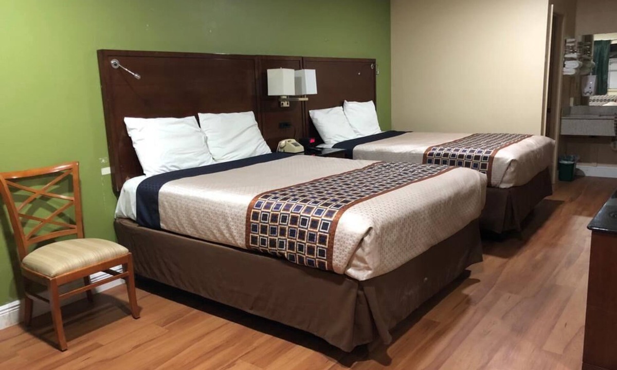 Edna Hotel | Jackson Inn