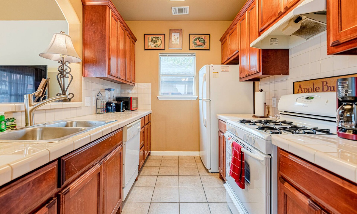 Central East Austin House | Juniper House | Your Retreat in Austin!