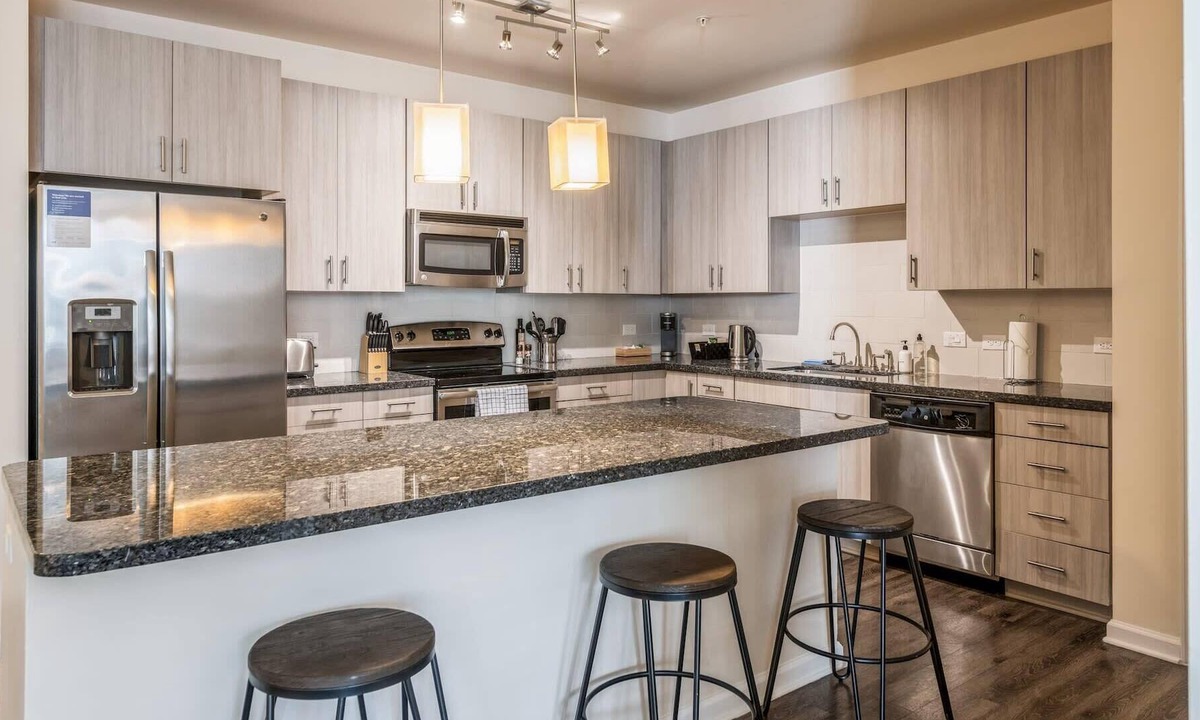 Durham Apartment | Kasa | Taste Local Flavors + Gym | Durham