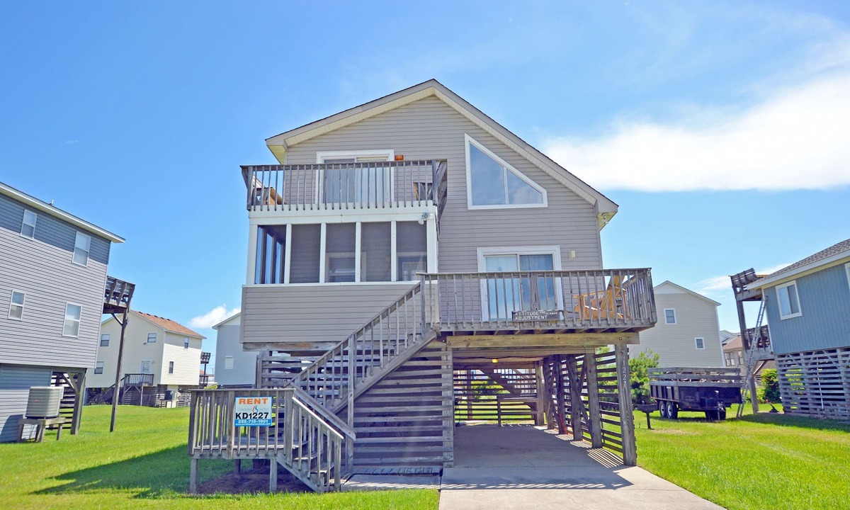 Kill Devil Hills House | KD1227- 3 BR Oceanside home in KDH with short walk to the beach.!