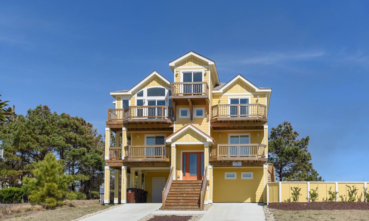 Monteray Shores House | Kiss Me Salty: Private Pool | Rec Room w/Foosball