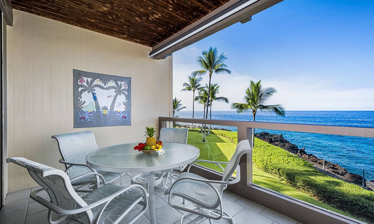 Kahaluu Bay Condo | KKSR#3203 DIRECT OCEANFRONT, 2ND FLOOR, REMODELED, SPECTACULAR VIEWS!