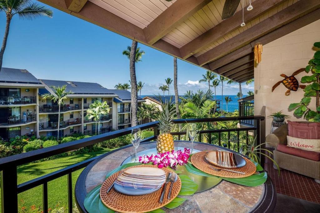 Historic Kailua Village House | Kona Makai 5-305