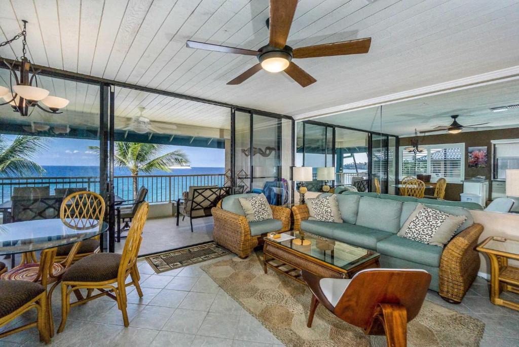 Historic Kailua Village House | Kona Reef #D31