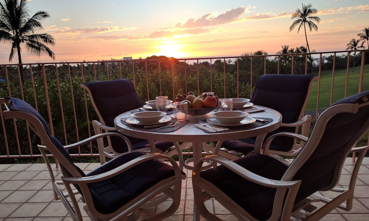 Keauhou Condo | Kona Vacay at Keauhou Akahi - on the 9th tee overlooking historic Keauhou Bay.
