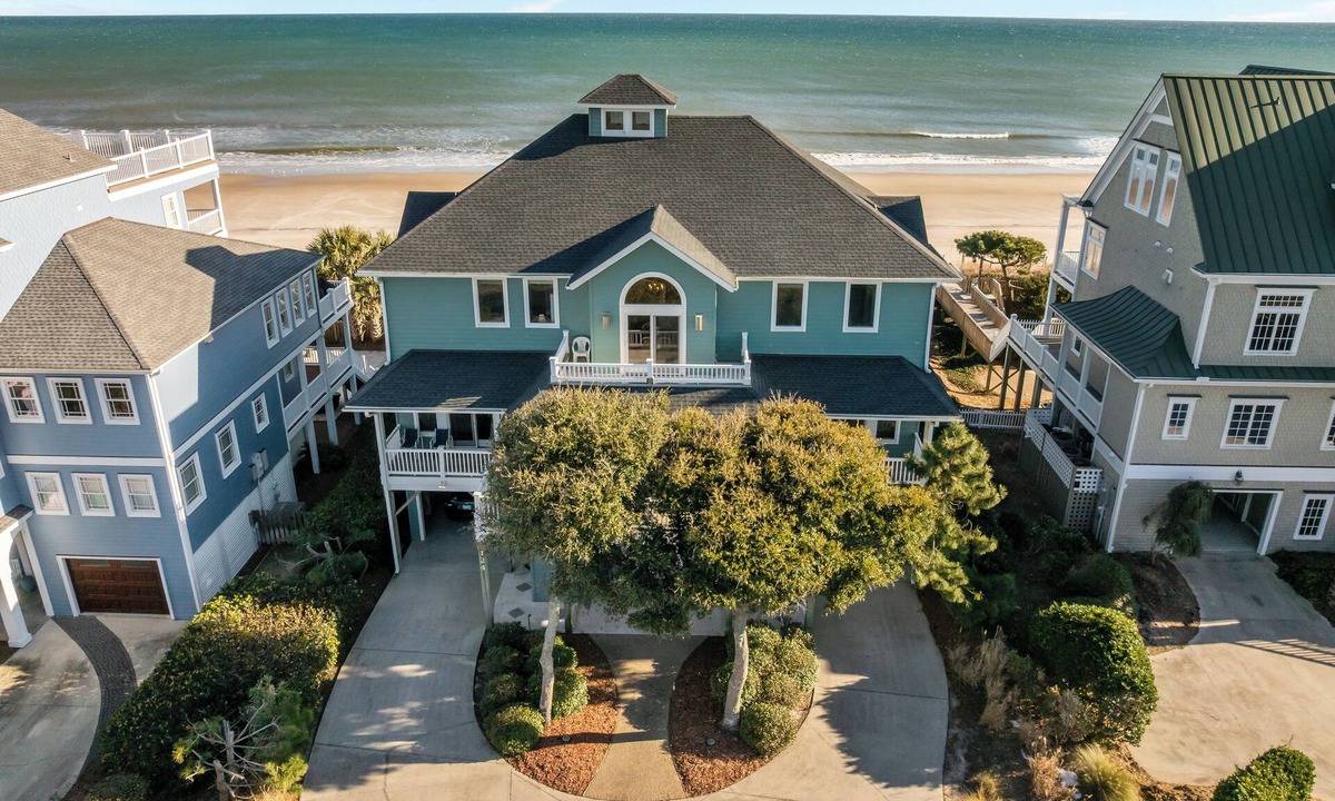 Ocean Sound Village House | La Grande Dame - Oceanfront 8BR, Private Pool, Elevator, Game Room + Theater