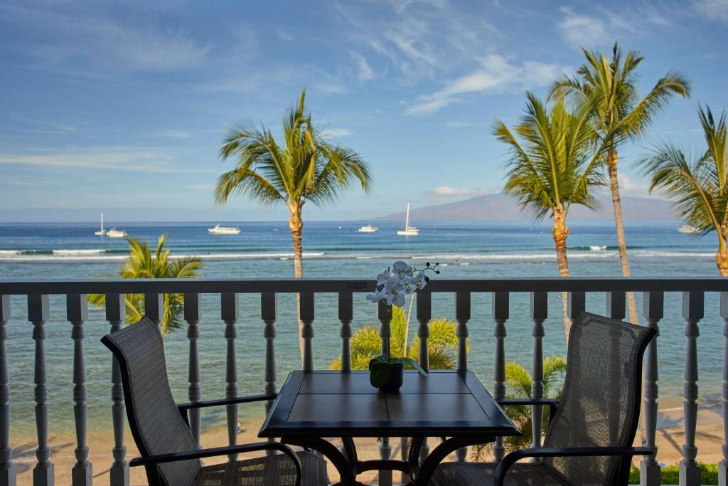 Historic Lahaina Front Street Hotel | Lahaina Shores Beach Resort, a Destination by Hyatt Residence