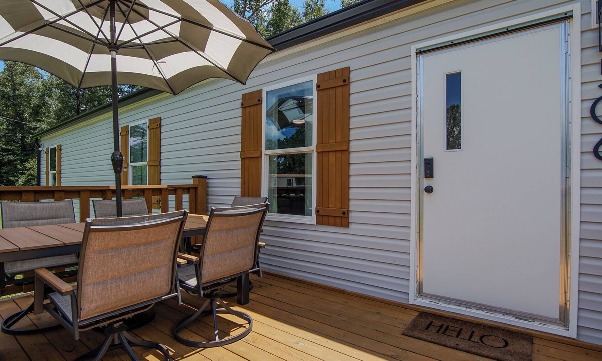 Eufaula House | Lake Eufuala retreat - 3BD, 2BA home in Eufaula with Com Boat Launch & Pool