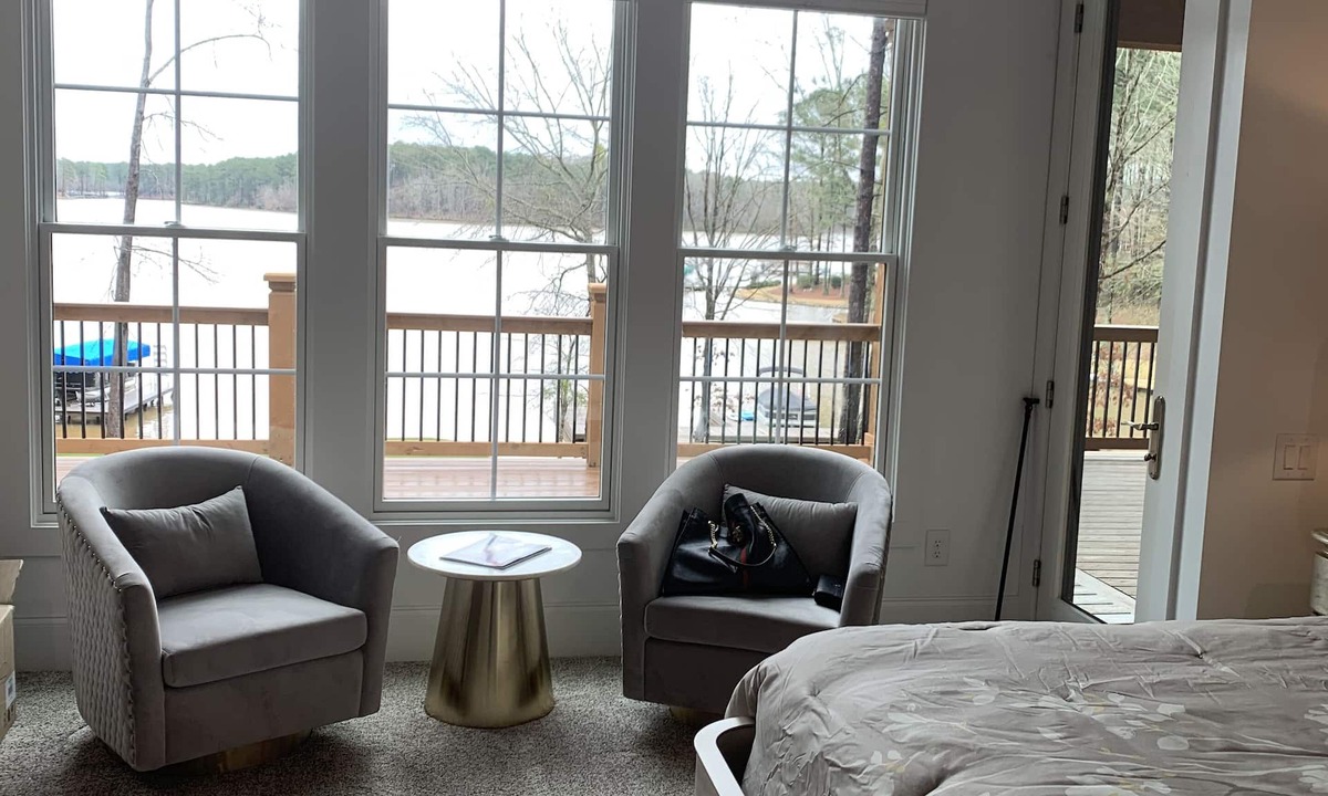 Greensboro House | LAKE FRONT 5/5 BD/BA POOL/SPA - PRIVATE DOCK, BOAT AVAIL- NEXT TO RITZ