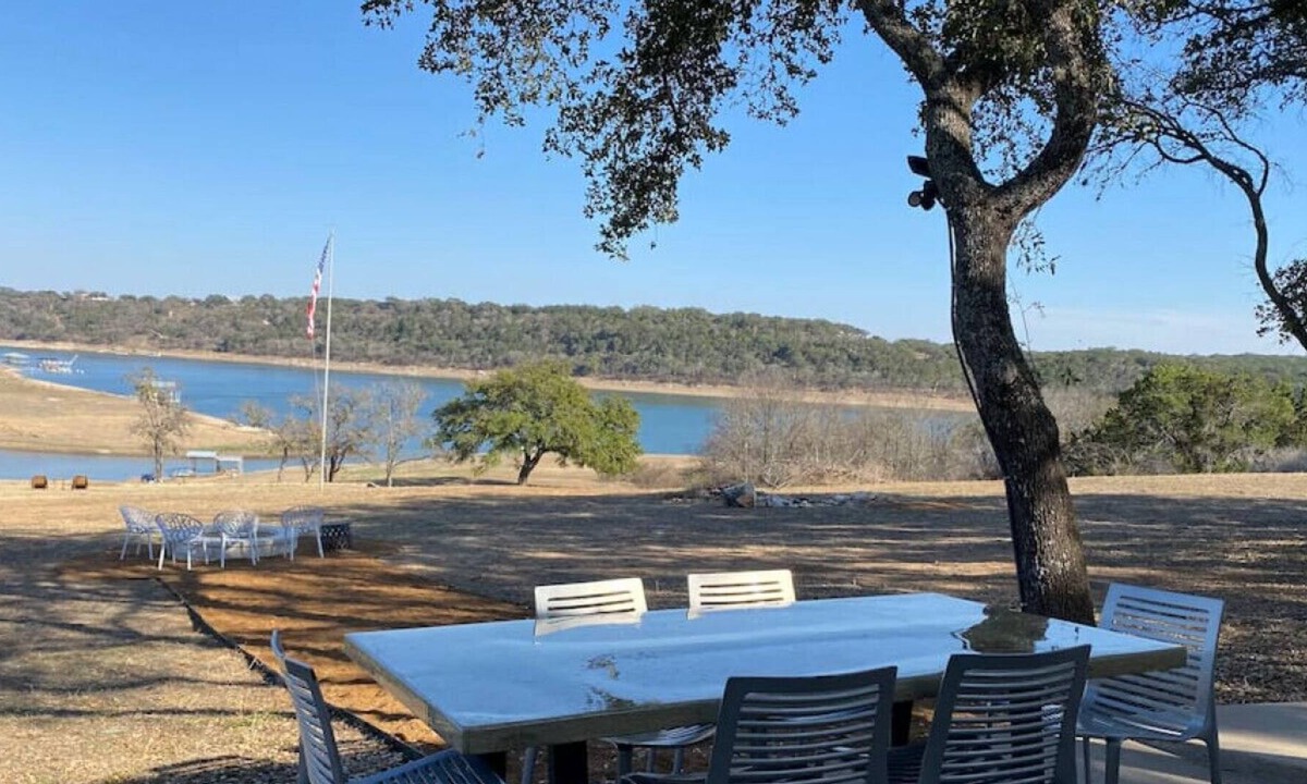 Spicewood House | Lake Front Compound on 2 Acres W/Boat Slip Sleep 12