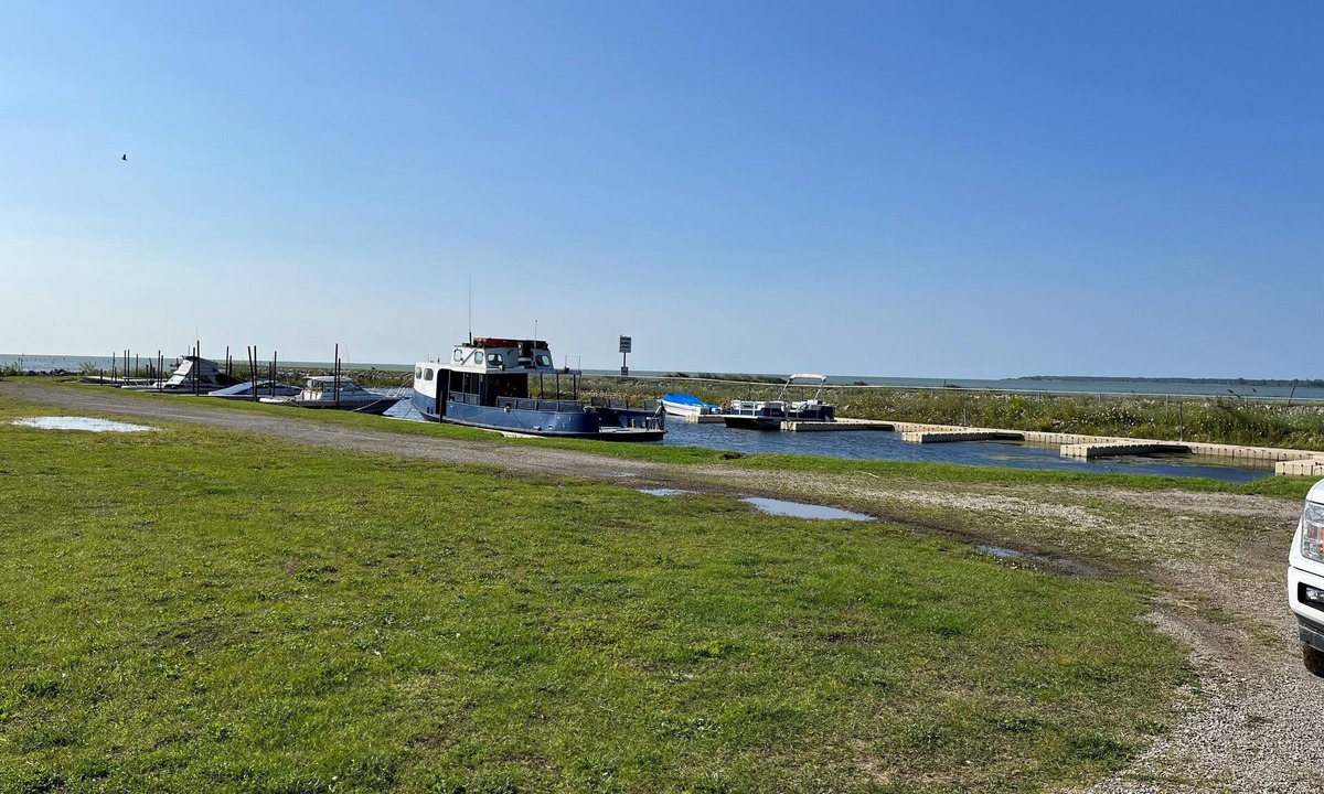 Au Gres RV Rental | Lake Huron RV Rental with Boat slip