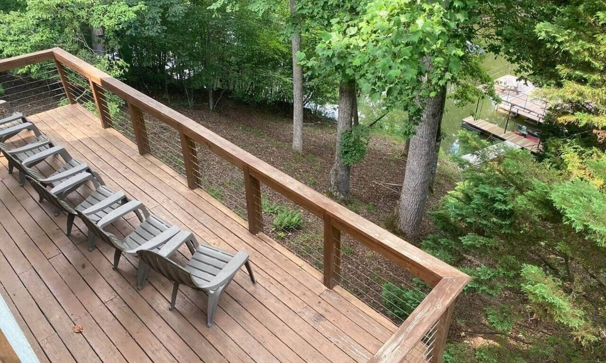 Murrayville House | Lake Lanier Hideaway Lakefront with Game Room and Dock