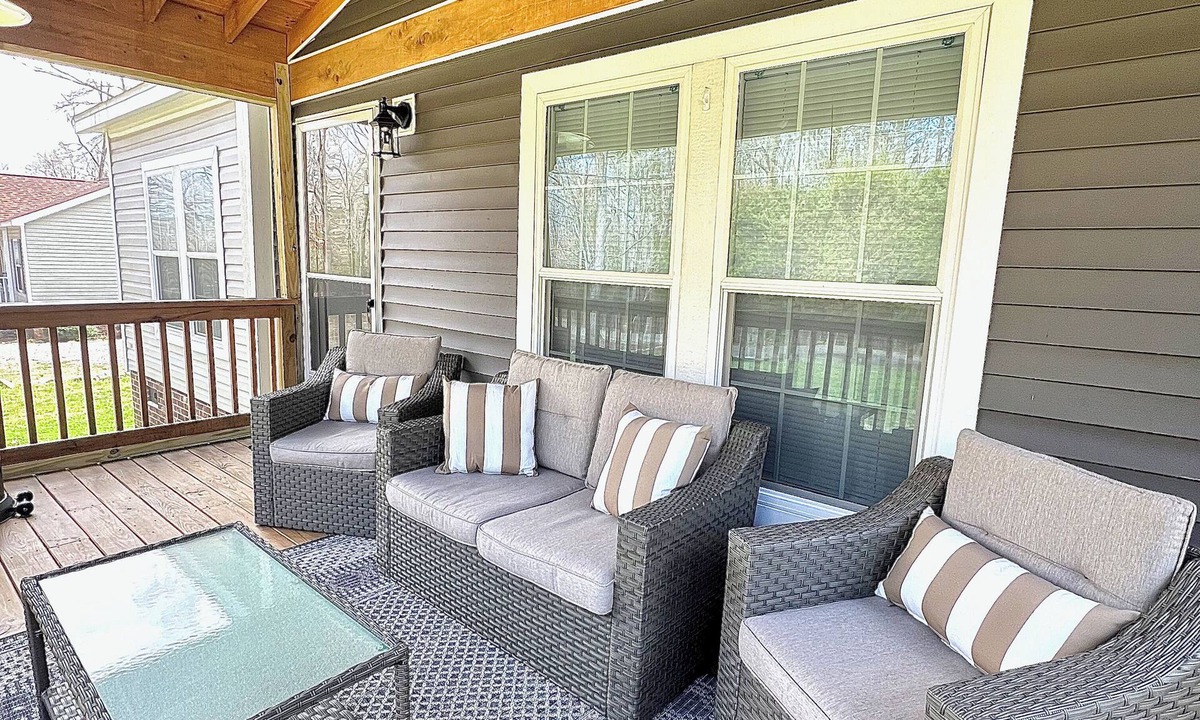 Macon House | Lake Life Awaits-Relax with Scenic Views! Walk to Lake, Playground, & Boat Ramp!