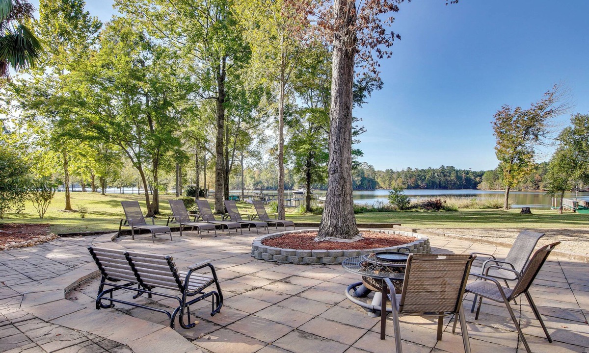 Leesville Cabin | Lake Murray Retreat w/Private Dock & Water Views!