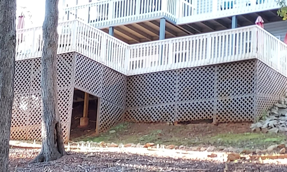 Fair Play House | Lakefront/cove Safe Neighborhood Lg decks Waterfall 100 yds away & Internet