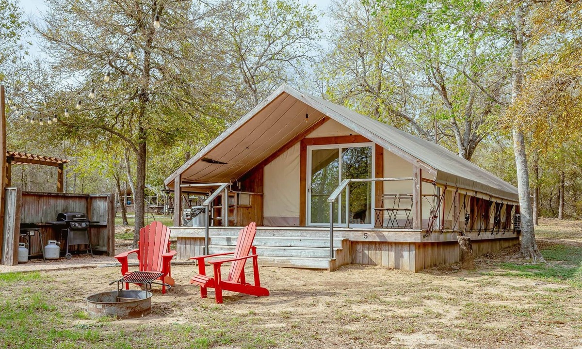 Bastrop House | Lakefront Glamping Safari Tent #9: The Bluebonnet