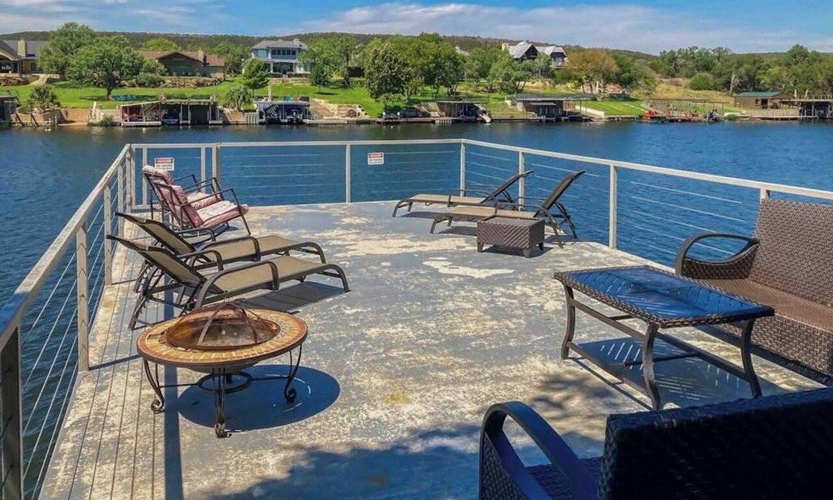 Burnet House | Lakefront Home With Wifi, Entertainment, Dock & Lake Views - Dogs OK