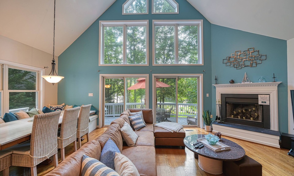 Bumpass House | Lakefront oasis with free WiFi, private dock, furnished deck, & paddleboards