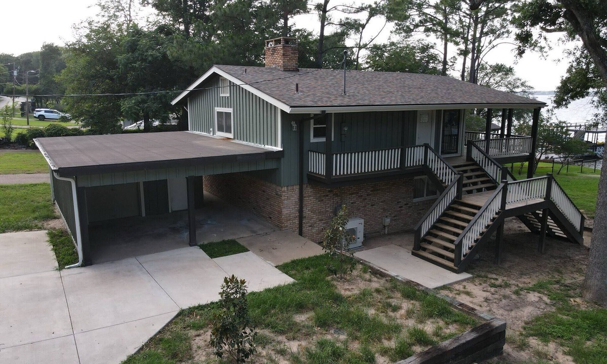 Seven Points House | Lakeview Lookout - Stunning Views!