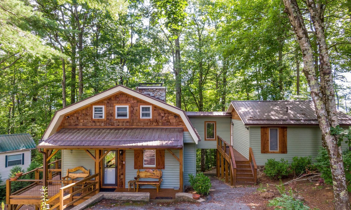 Newland House | Land Harbor Lodge -Sauna | Hot Tub | Lake Access | Fire Pit | Golf