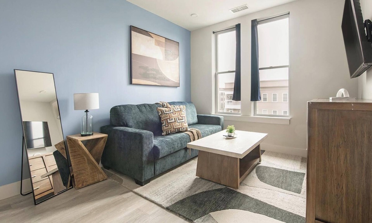 Cardozo Apartment | Landing | Amazing 1BD in Columbia Heights