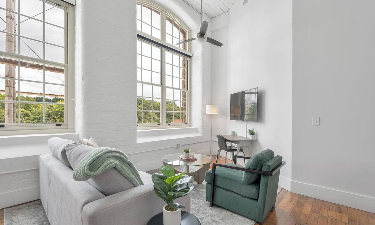 Greenville Apartment | Landing | Amazing 2BD, Yoga Studio, Gym