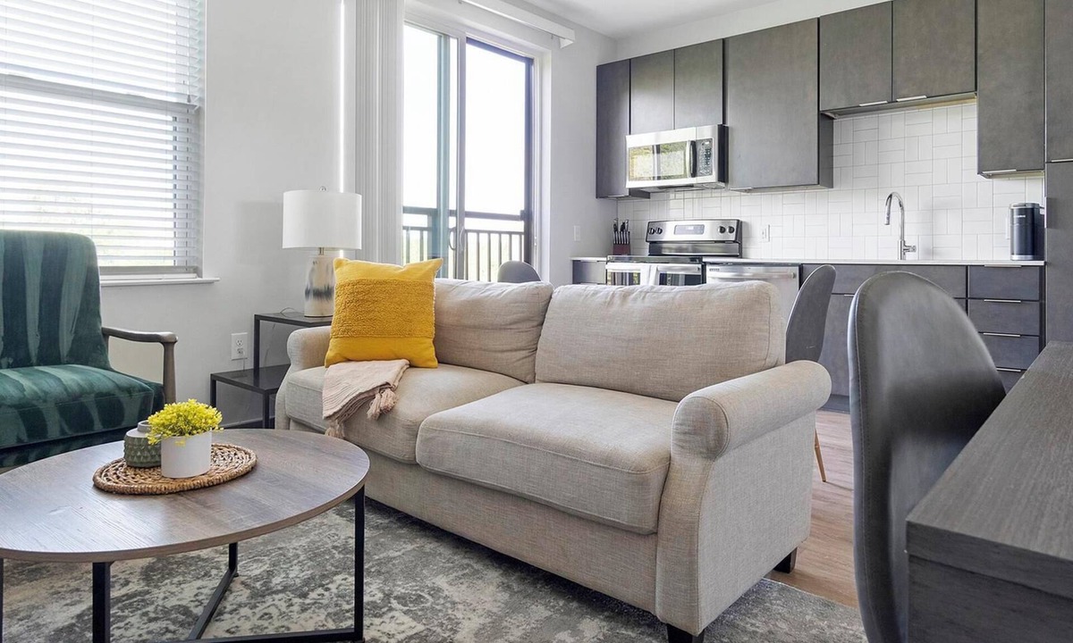 Downtown Apartment | Landing | Amazing Studio, Pool, Courtyard