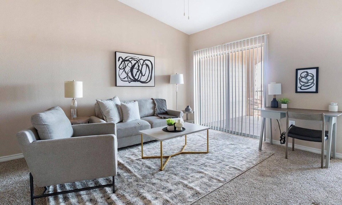 Fort Worth Apartment | Landing | Beautiful 1BD, Rooftop Lounge, Gym