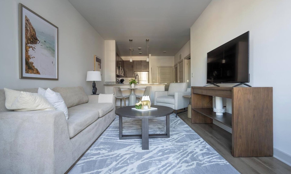 Charlotte Apartment | Landing | Beautiful 1BD, Pool, Clubhouse