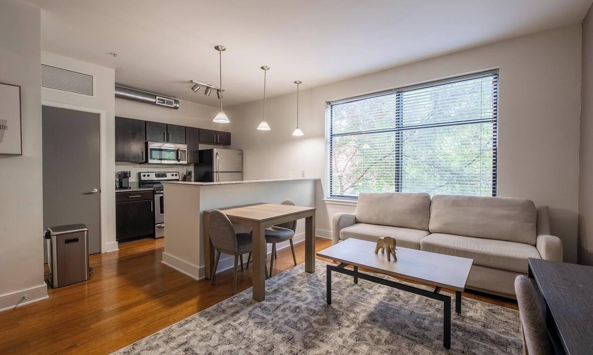 Church Hill Apartment | Landing | Beautiful 1BD, Gym, Pool