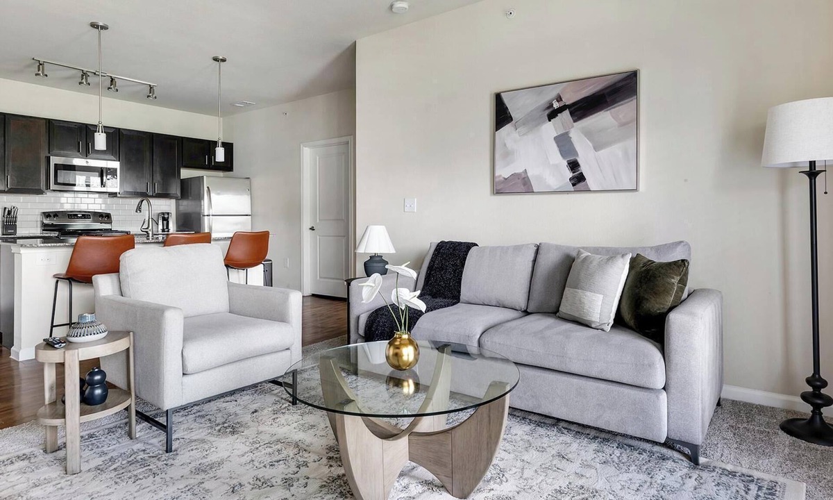 Austin Apartment | Landing | Beautiful 2BD, Pool, Clubhouse