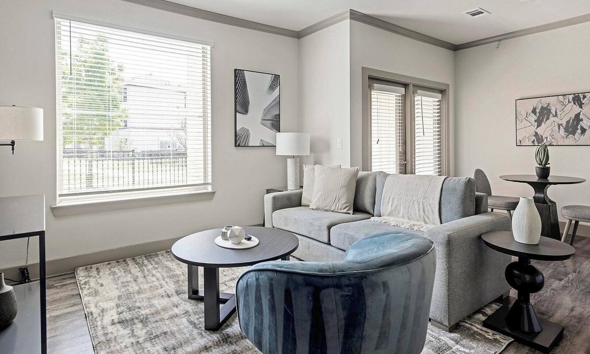 Manor Apartment | Landing | Chic 1BD, Clubhouse, Courtyard