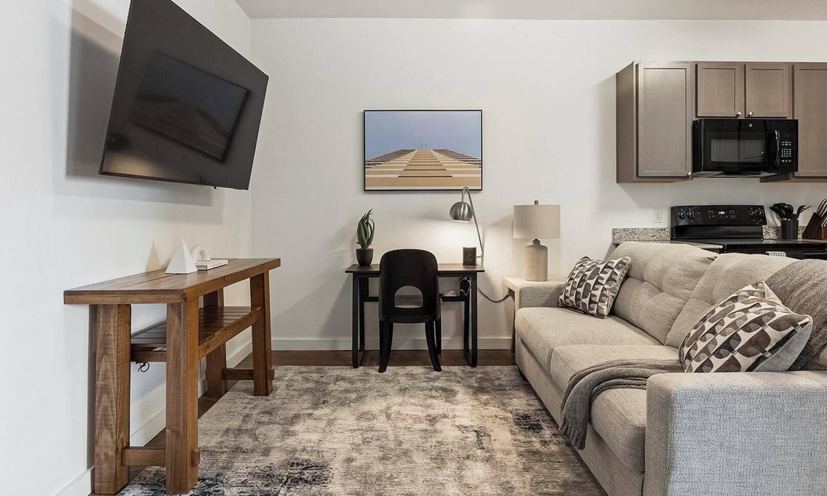 Church Hill Apartment | Landing | Chic 2BD, Rooftop Lounge, Pool
