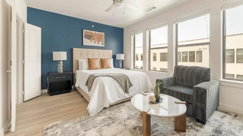 Sweetbriar Apartment | Landing Chic Studio Gym Pool