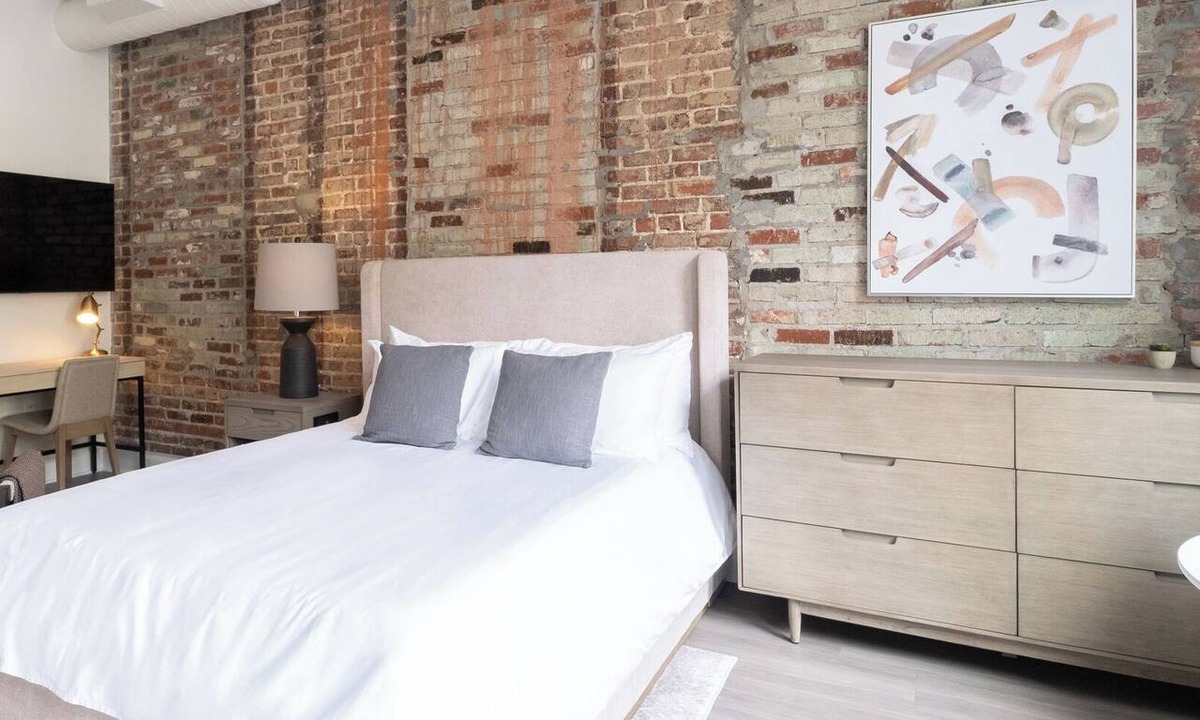Five Points South Apartment | Landing | Chic Studio in Five Points South