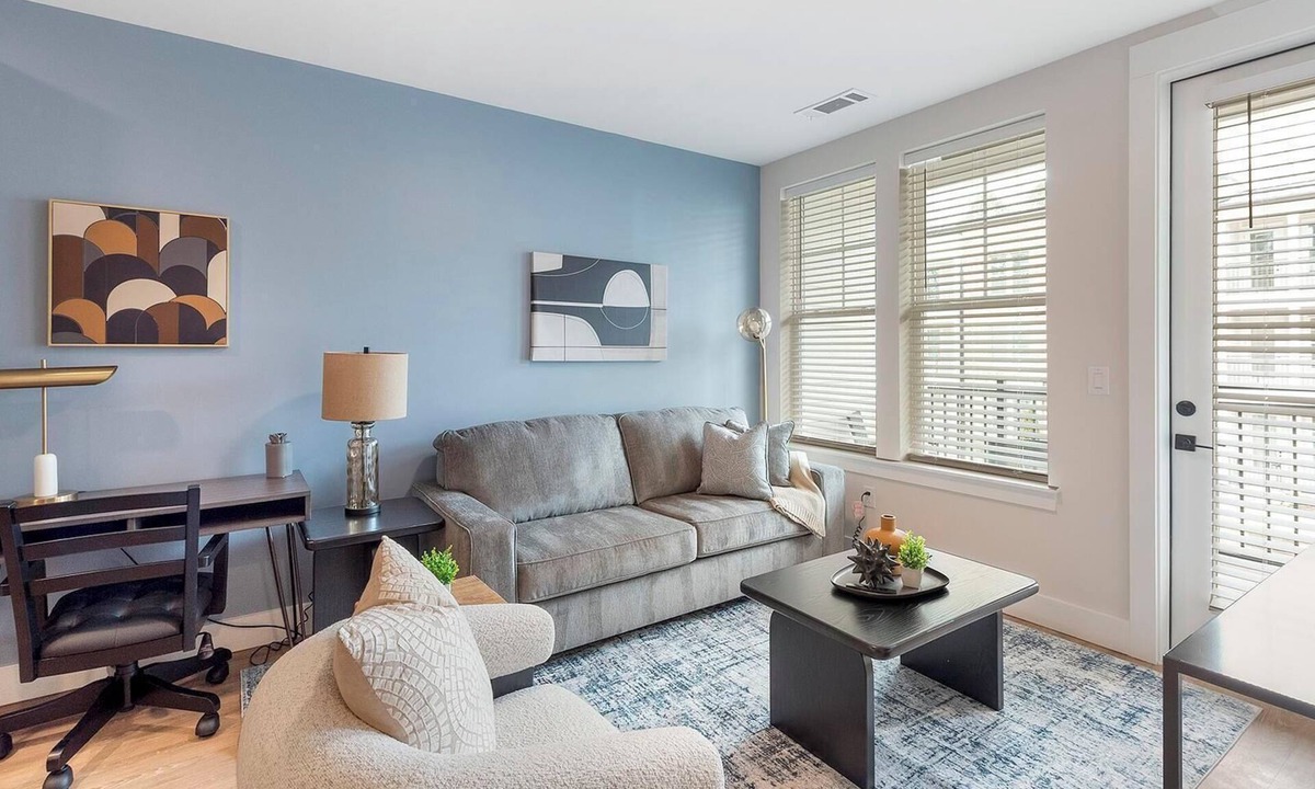 Mount Mourne Apartment | Landing | Incredible 1BD, Clubhouse, Pool