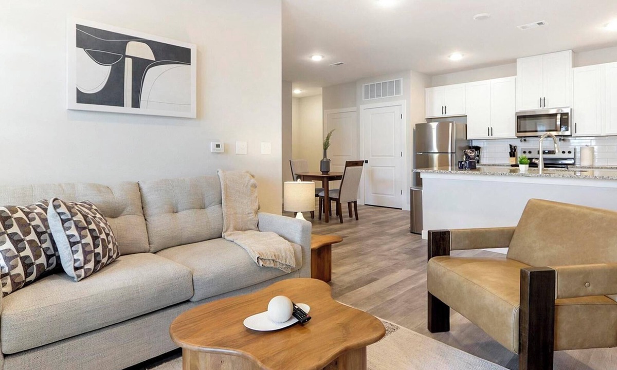 Beaufort Apartment | Landing | Modern 1BD, Gym