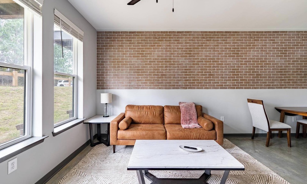 Northwest Pensacola Apartment | Landing | Modern 1BD, Game Room, Gym