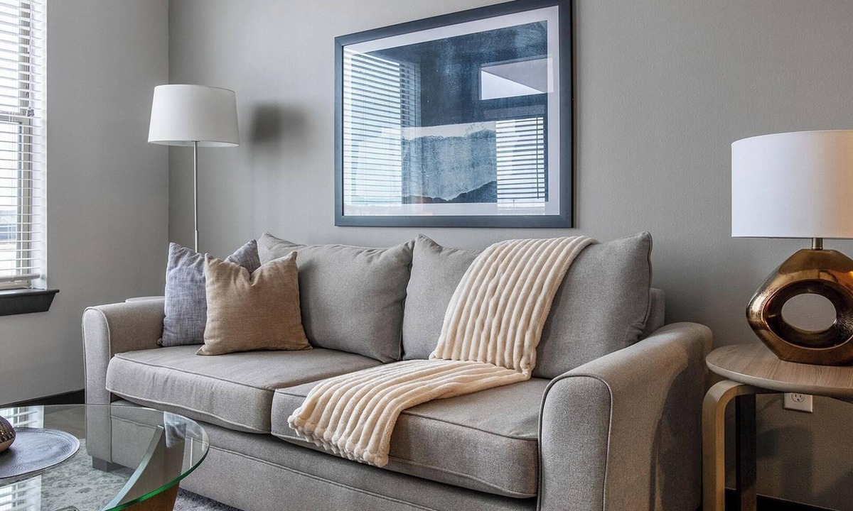 Buda Apartment | Landing | Modern 1BD, Game Room, Clubhouse
