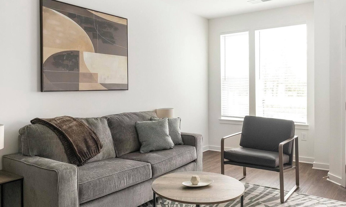 East Raleigh Apartment | Landing | Modern 1BD, Gym, Clubhouse