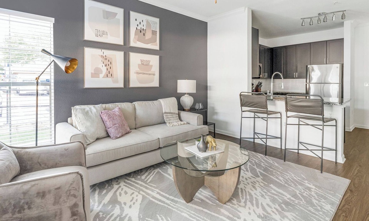 Austin Apartment | Landing | Modern 1BD, Pool, Courtyard