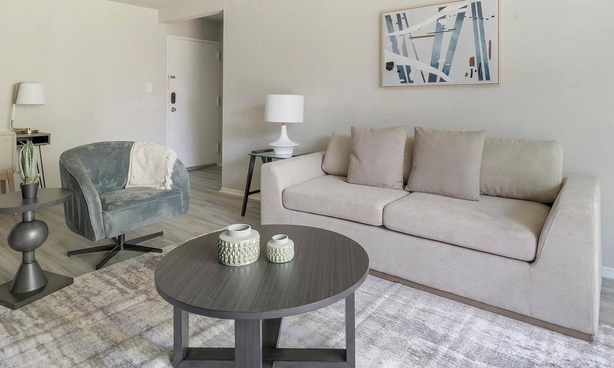 Greenbelt Apartment | Landing | Modern 2BD, Pool, Gym